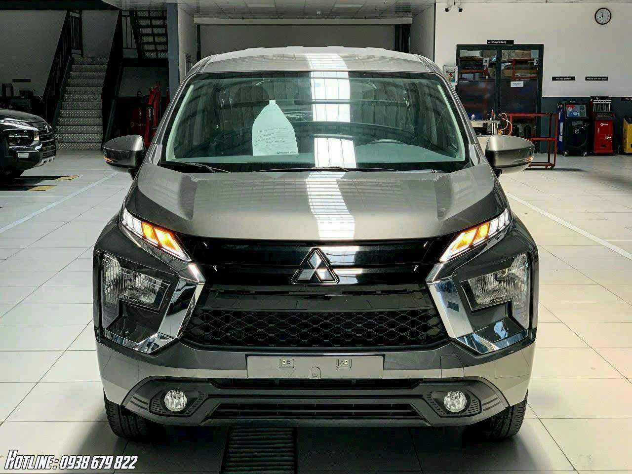 Mitsubishi Xpander AT ECO màu nâu 2024